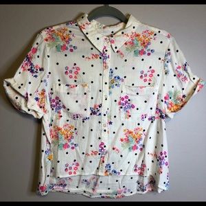 EUC - Junior’s Floral Button-up Top